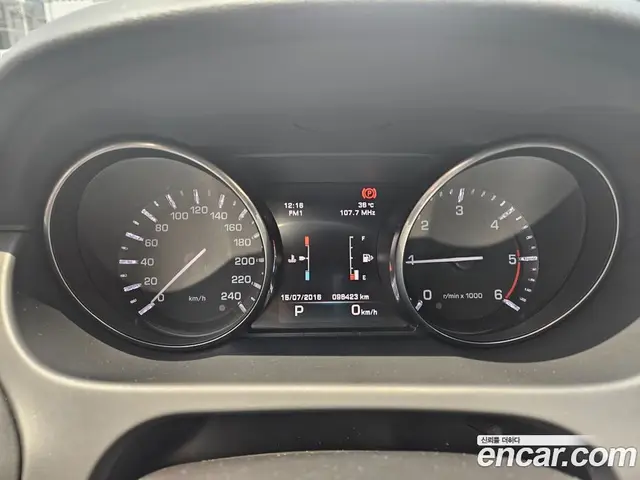 Land Rover Discovery Sport 2016 2.0 автомат (гидро), миниатюра 7