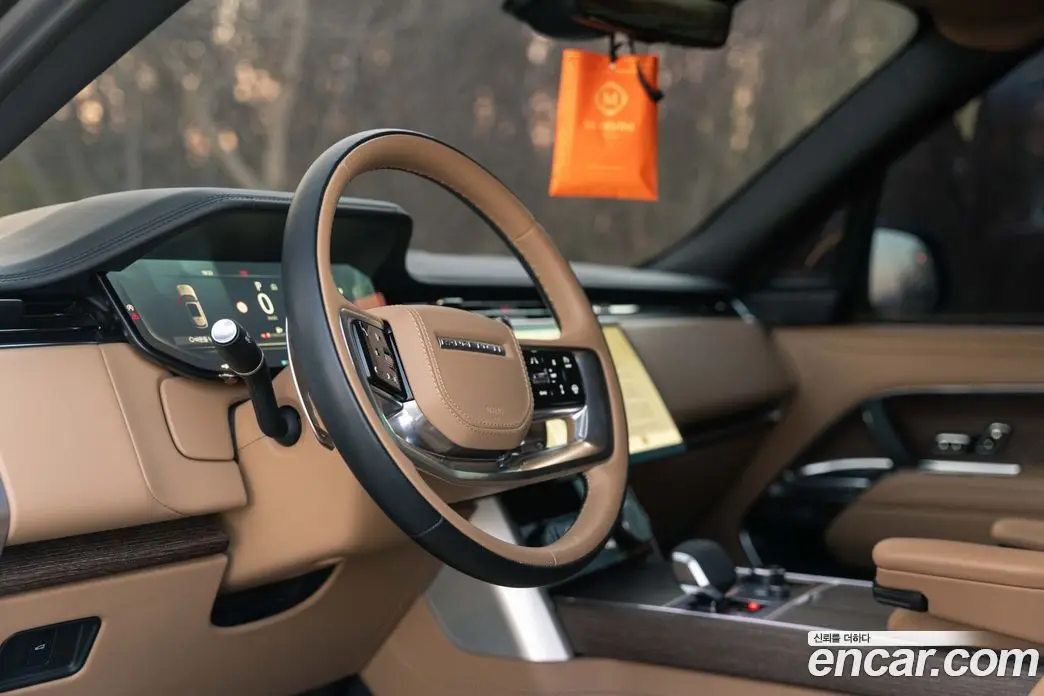 Land Rover Range Rover 2023 4.4 автомат (гидро), фото 12