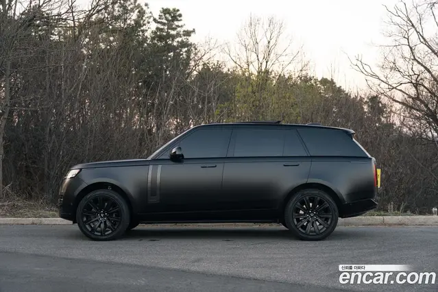 Land Rover Range Rover 2023 4.4 автомат (гидро), миниатюра 5