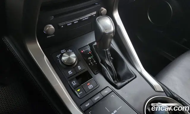 Lexus NX 2018 2.5 автомат (гидро), миниатюра 9 Lexus NX 2018 2.5 автомат (гидро), миниатюра 9
