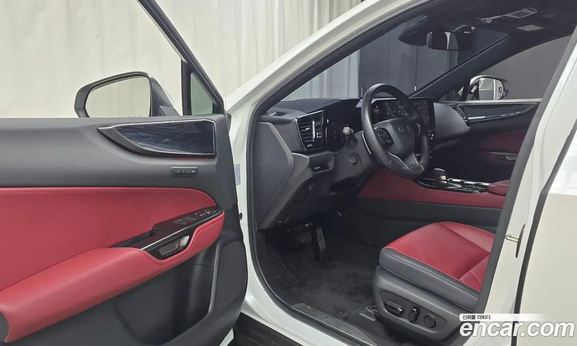 Lexus NX 2022 2.5 автомат (гидро), фото 13 Lexus NX 2022 2.5 автомат (гидро), фото 13