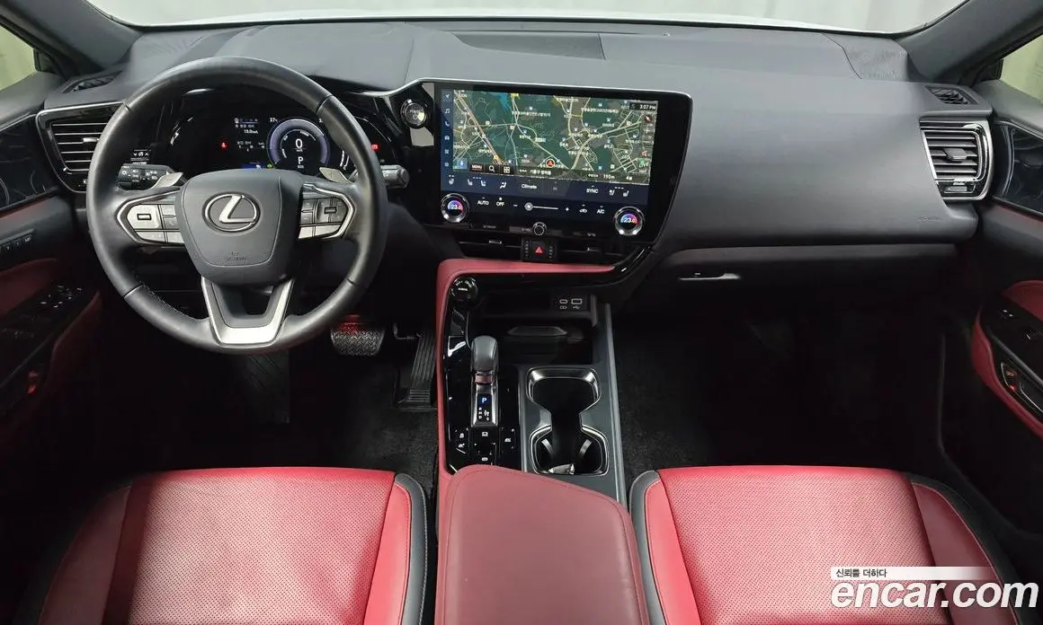 Lexus NX 2022 2.5 автомат (гидро), фото 10 Lexus NX 2022 2.5 автомат (гидро), фото 10