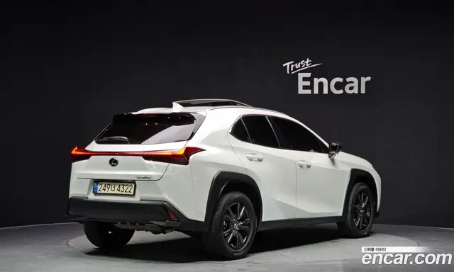 Lexus UX 2024 2.0 автомат (гидро), миниатюра 2 Lexus UX 2024 2.0 автомат (гидро), миниатюра 2