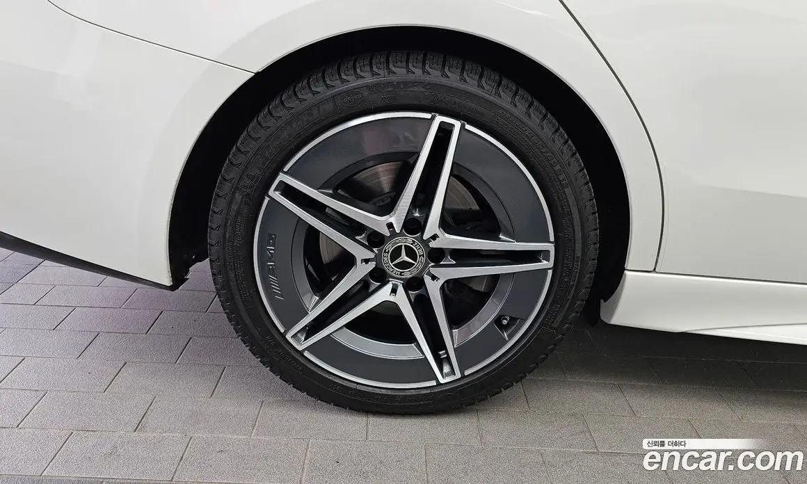 Mercedes-Benz C-Class 2024 2.0 автомат (гидро), фото 5