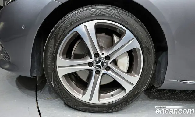 Mercedes-Benz E-Class 2018 2.0 автомат (гидро), миниатюра 5