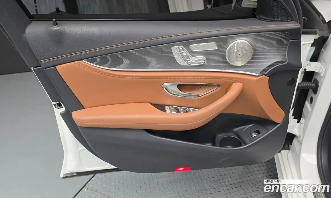 Mercedes-Benz E-Class 2021 2.0 автомат (гидро), фото 14