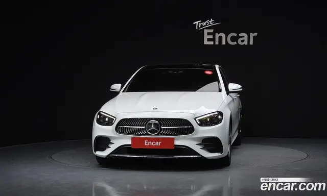 Mercedes-Benz E-Class 2021 2.0 автомат (гидро), миниатюра 3