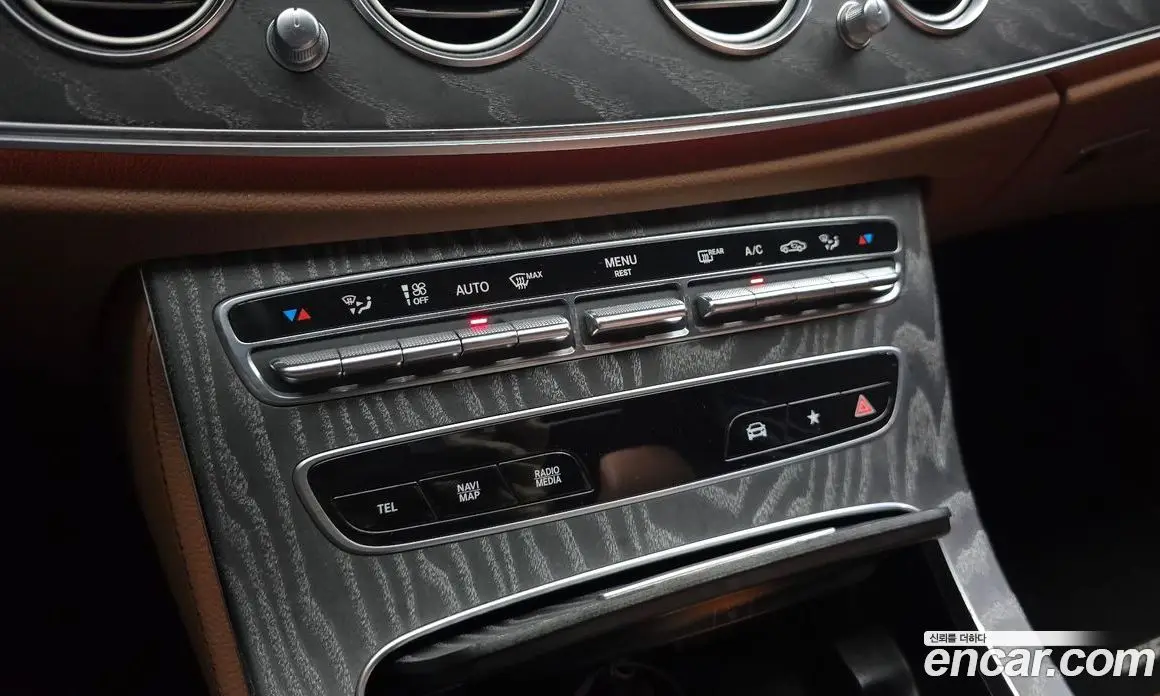 Mercedes-Benz E-Class 2021 2.0 автомат (гидро), фото 24