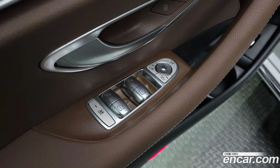 Mercedes-Benz E-Class 2023 2.0 автомат (гидро), фото 26
