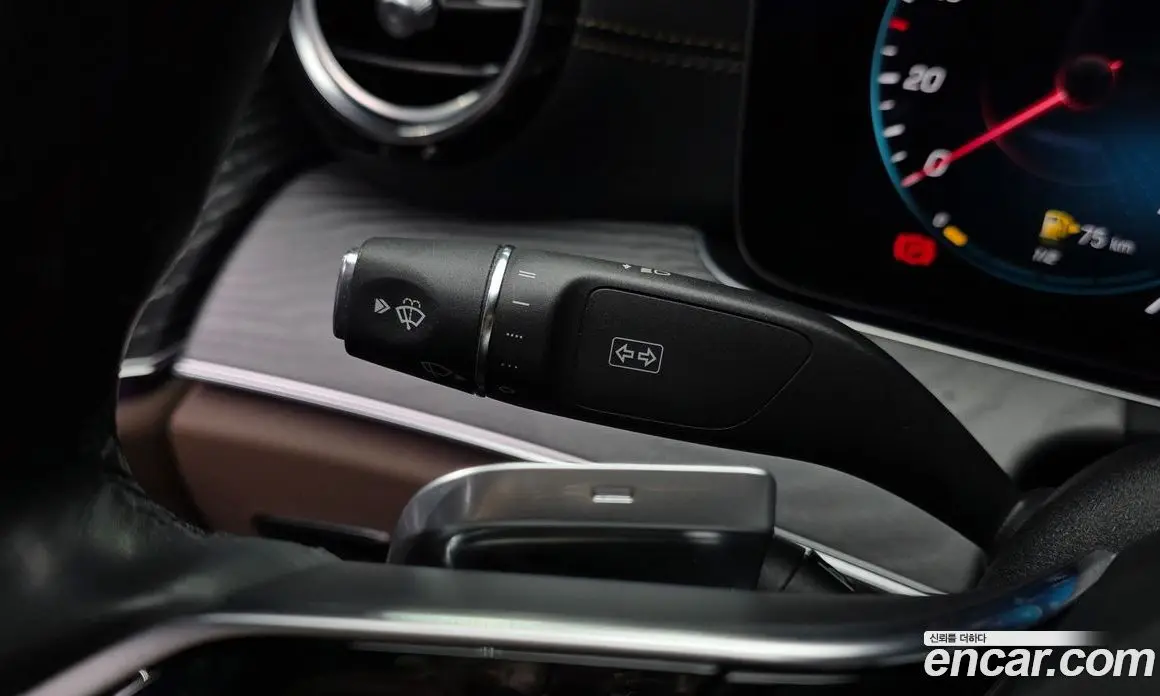 Mercedes-Benz E-Class 2023 2.0 автомат (гидро), фото 28