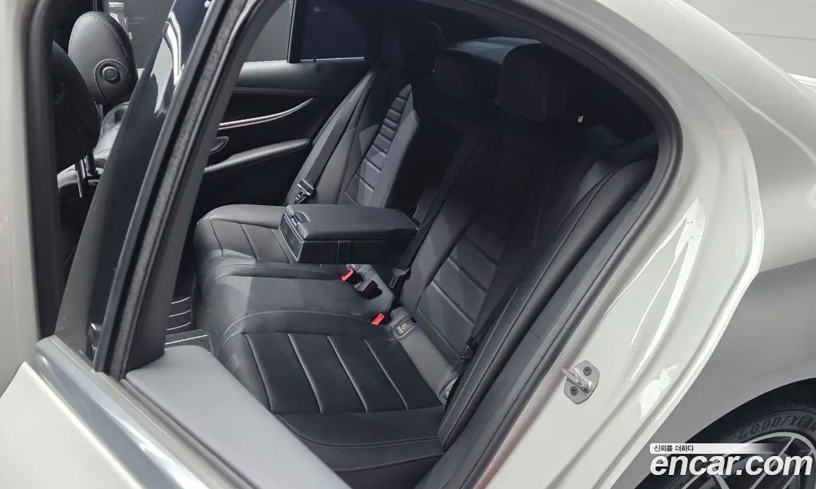 Mercedes-Benz E-Class 2023 1.9 автомат (гидро), фото 18