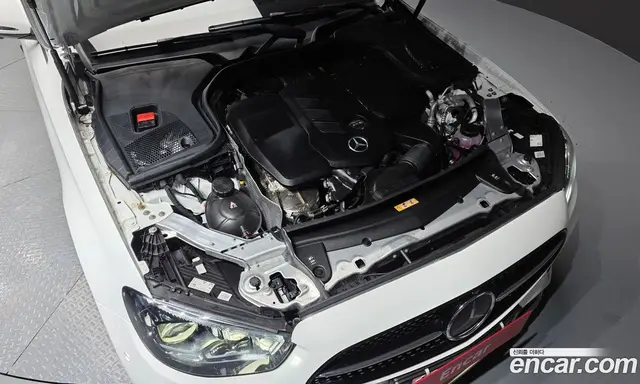 Mercedes-Benz E-Class 2023 1.9 автомат (гидро), миниатюра 6