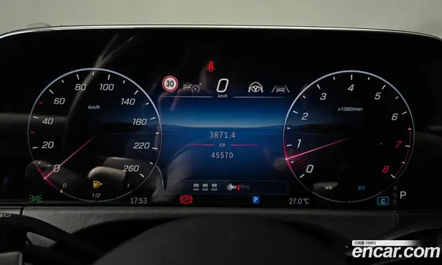 Mercedes-Benz E-Class 2025 2.0 автомат (гидро), миниатюра 10