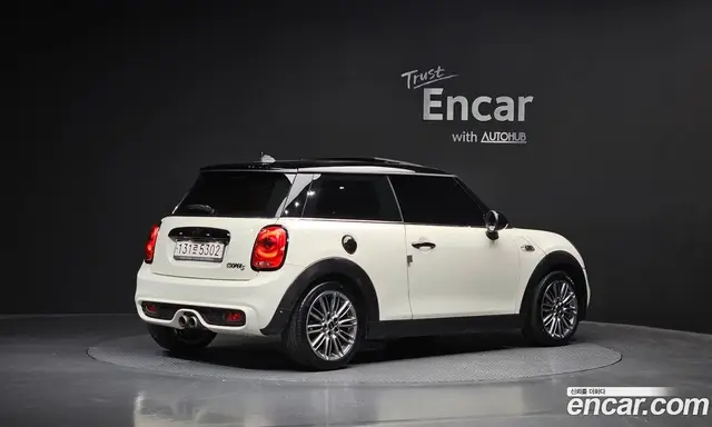 Mini Cooper 2017 2.0 автомат (гидро), миниатюра 2