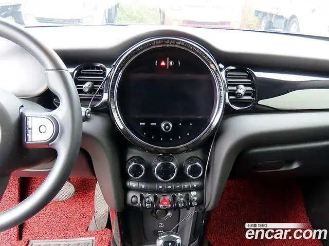 Mini Cooper 2022 1.5 автомат (гидро), миниатюра 10