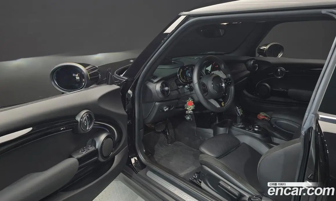 Mini Cooper 2022 автомат (гидро), фото 13