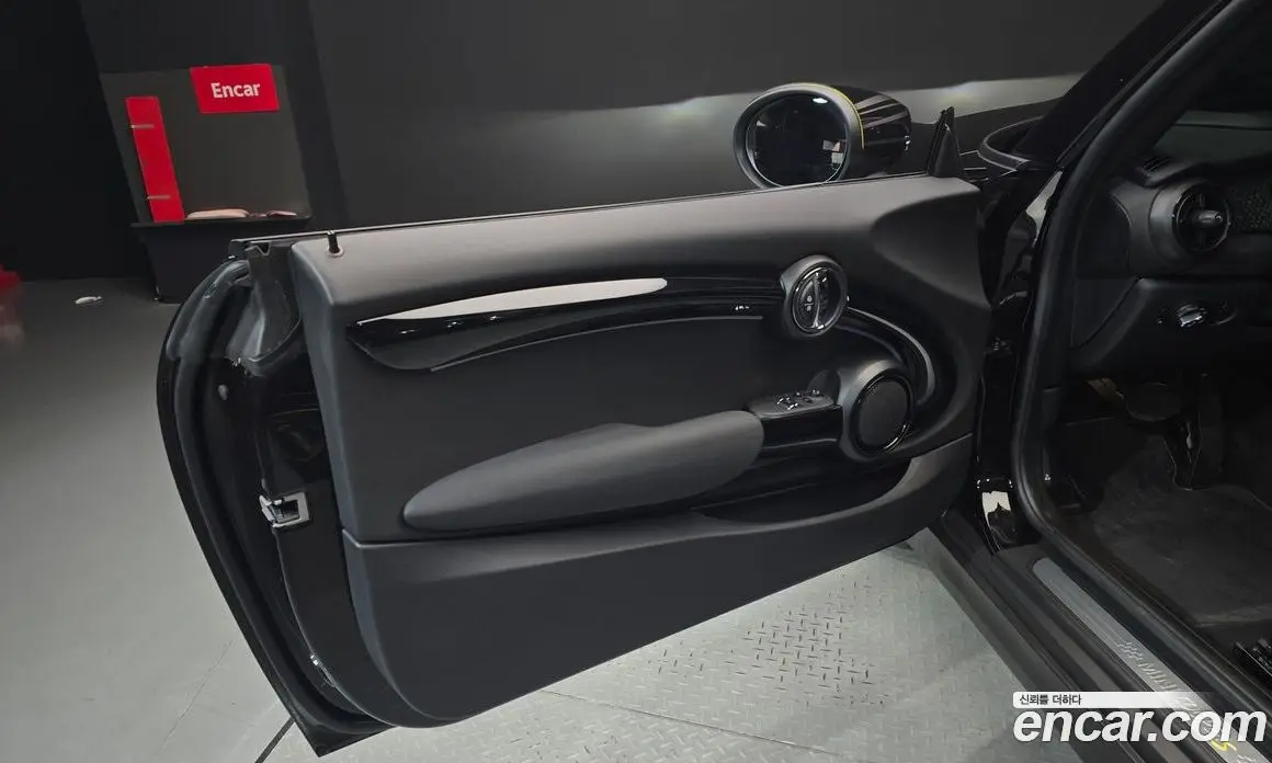 Mini Cooper 2022 автомат (гидро), фото 14