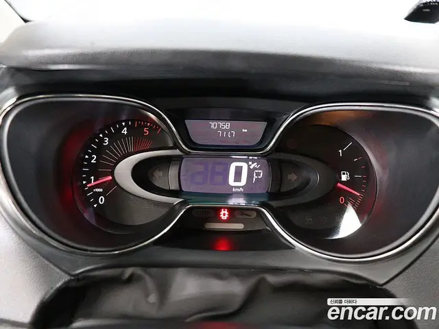 Renault (Samsung) QM3 2017 1.5 автомат (гидро), миниатюра 6