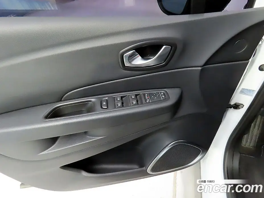 Renault (Samsung) QM3 2019 1.5 автомат (гидро), фото 13