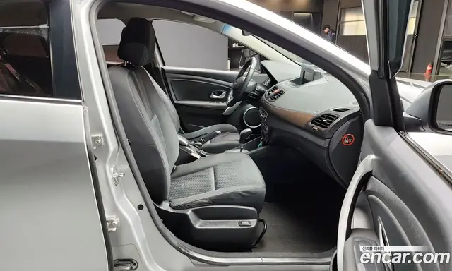Renault (Samsung) SM3 2009 1.6 автомат (гидро), миниатюра 10