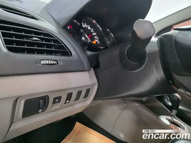 Renault (Samsung) SM3 2010 1.6 автомат (гидро), миниатюра 10