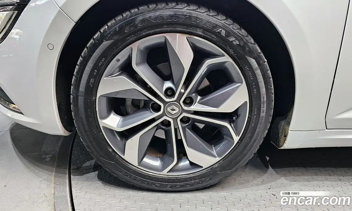 Renault (Samsung) SM6 2018 2.0 автомат (гидро), фото 5
