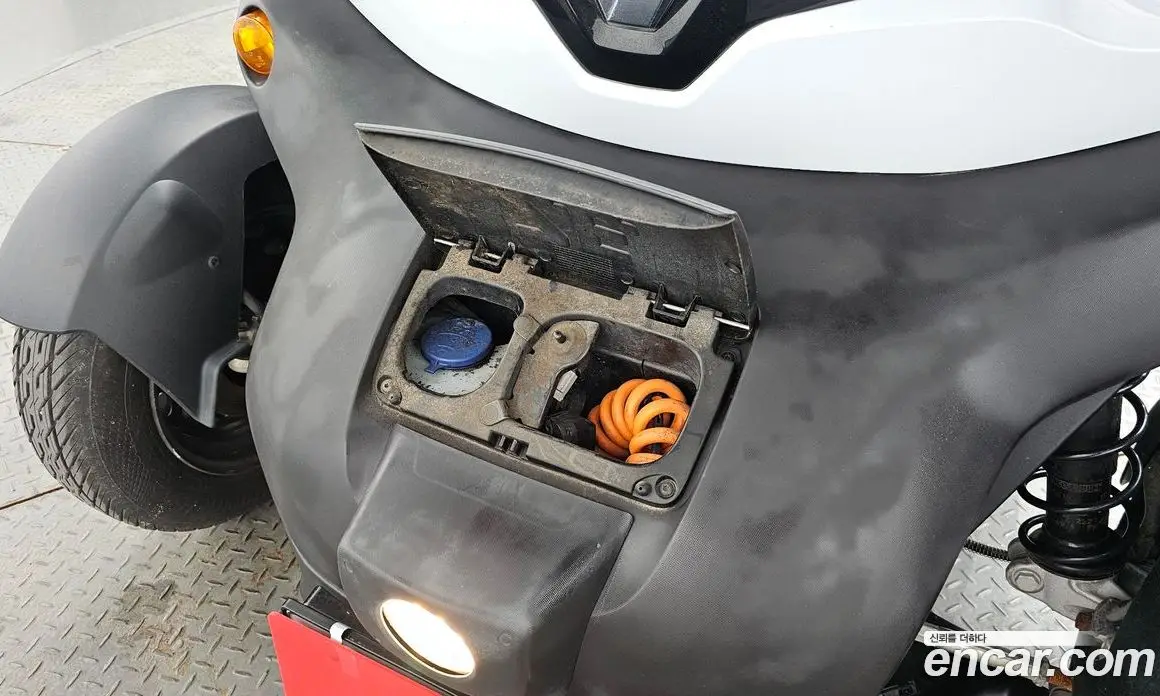 Renault (Samsung) Twizy 2020 0.1 автомат (гидро), фото 6