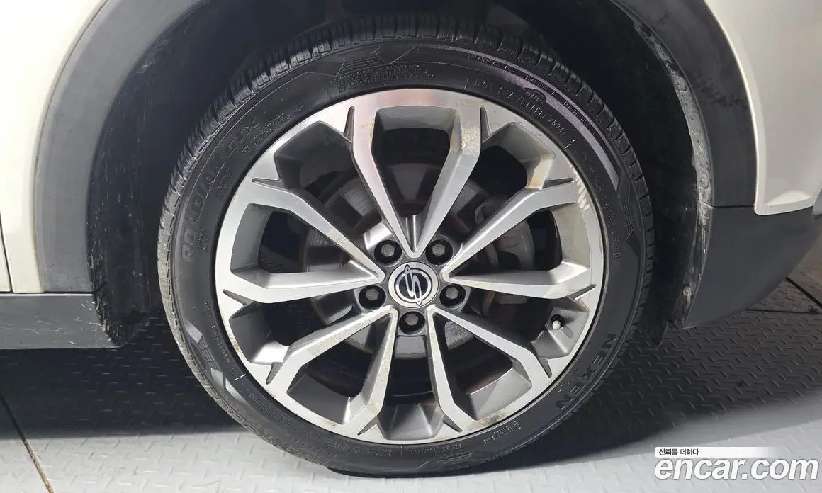 SsangYong TIBOLI 2017 1.6 автомат (гидро), фото 7