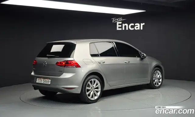 Volkswagen Golf 2014 1.6 автомат (гидро), миниатюра 2