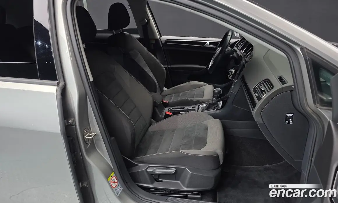 Volkswagen Golf 2014 1.6 автомат (гидро), фото 11
