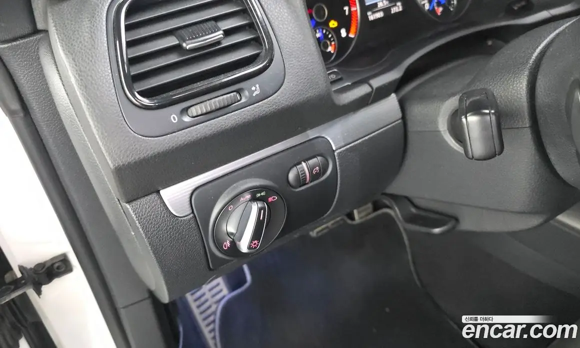 Volkswagen Scirocco 2013 2.0 автомат (гидро), фото 18