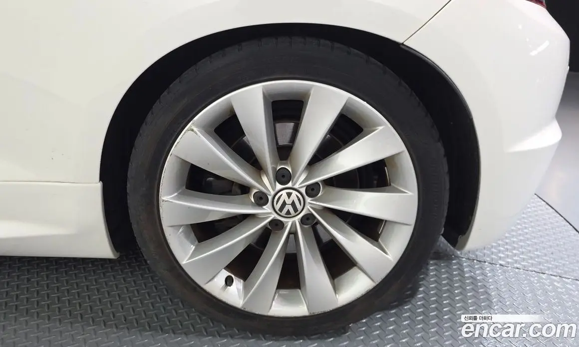 Volkswagen Scirocco 2013 2.0 автомат (гидро), фото 6