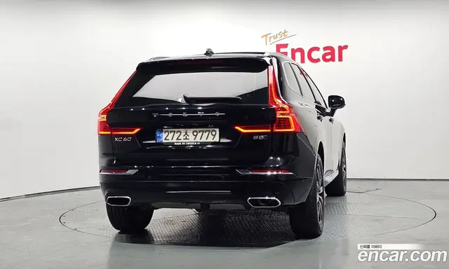 Volvo XC60 2021 2.0 автомат (гидро), миниатюра 3