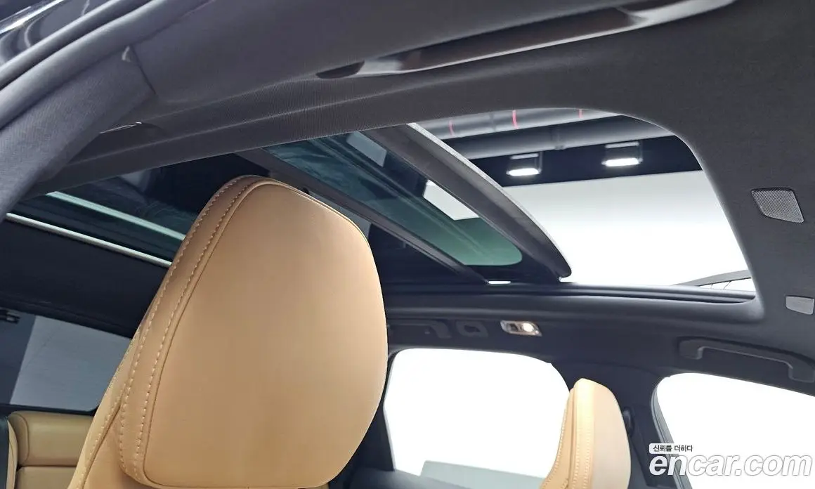 Volvo XC60 2021 2.0 автомат (гидро), фото 23