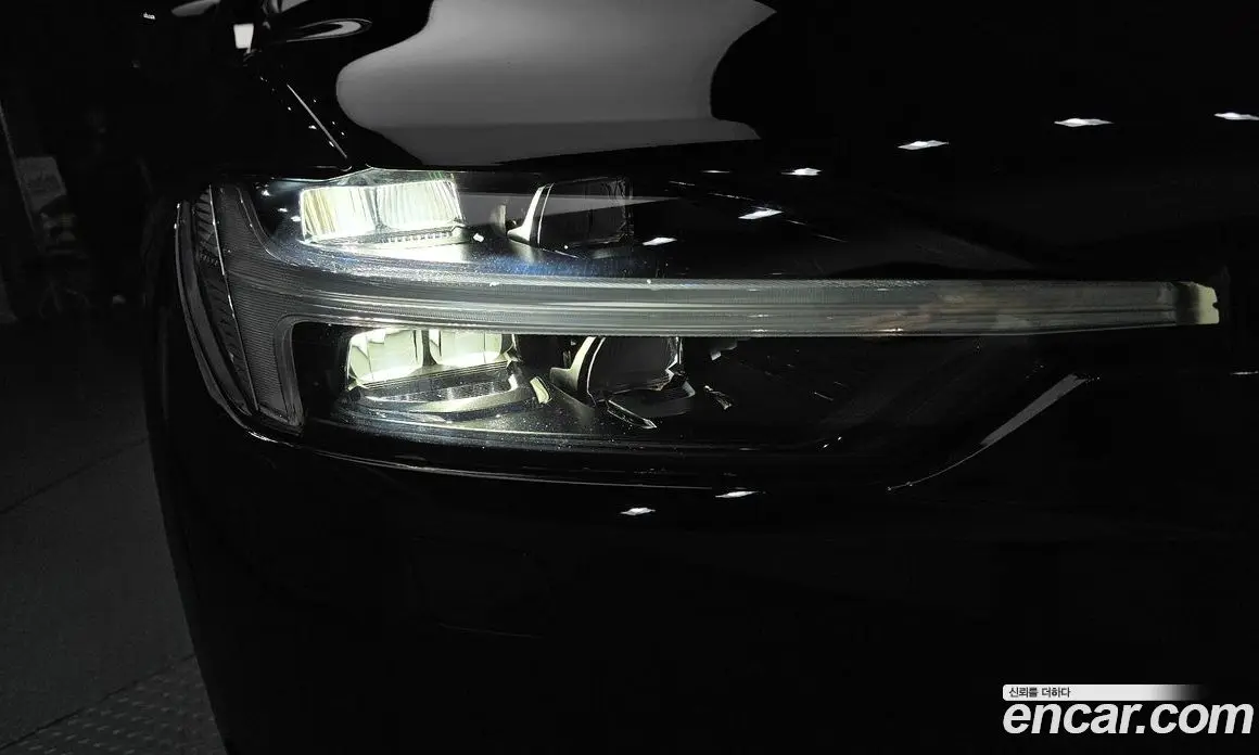 Volvo XC60 2021 2.0 автомат (гидро), фото 7
