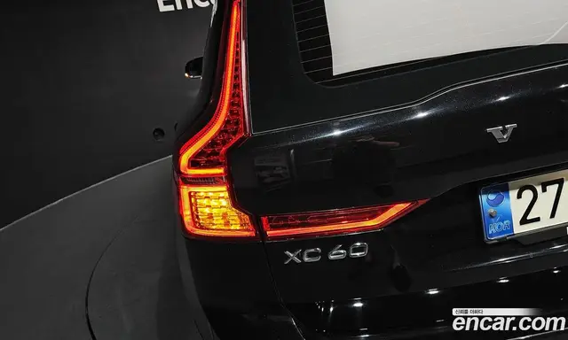 Volvo XC60 2021 2.0 автомат (гидро), миниатюра 8