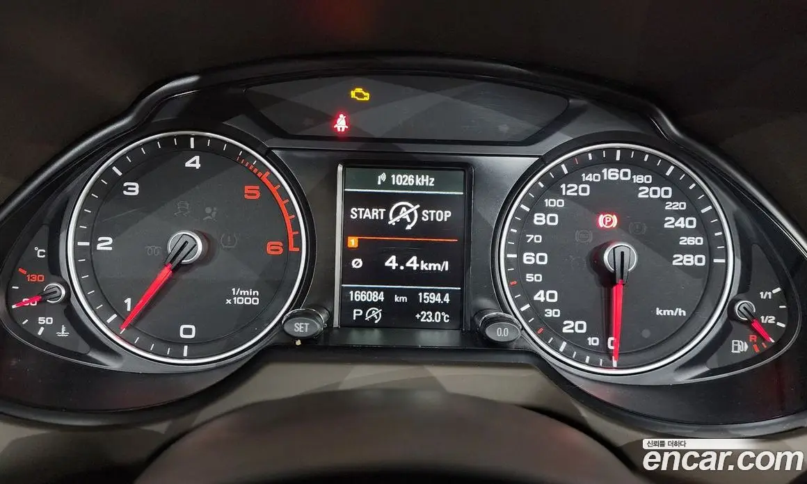 Audi Q5 2016 2.0 автомат (гидро), фото 8