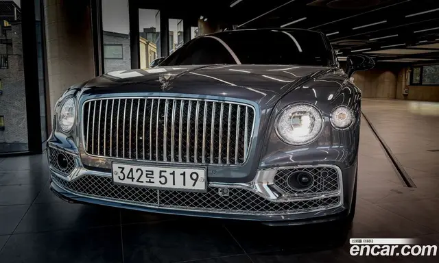 Bentley Flying Spur 2021 4.0 автомат (гидро), миниатюра 1 Bentley Flying Spur 2021 4.0 автомат (гидро), миниатюра 1