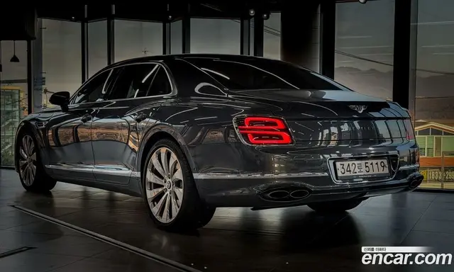 Bentley Flying Spur 2021 4.0 автомат (гидро), миниатюра 4 Bentley Flying Spur 2021 4.0 автомат (гидро), миниатюра 4