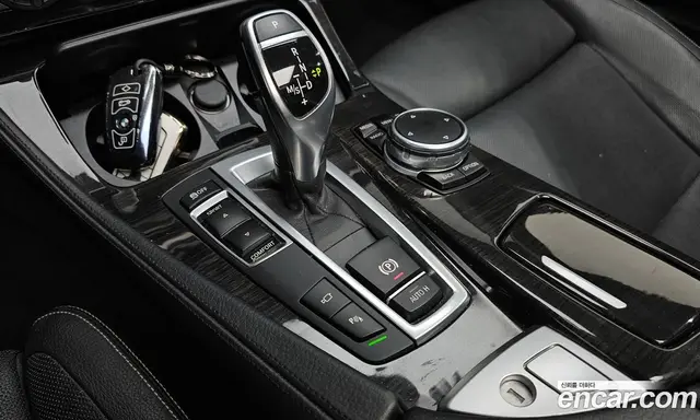 BMW 5 серия 2016 2.0 автомат (гидро), миниатюра 9