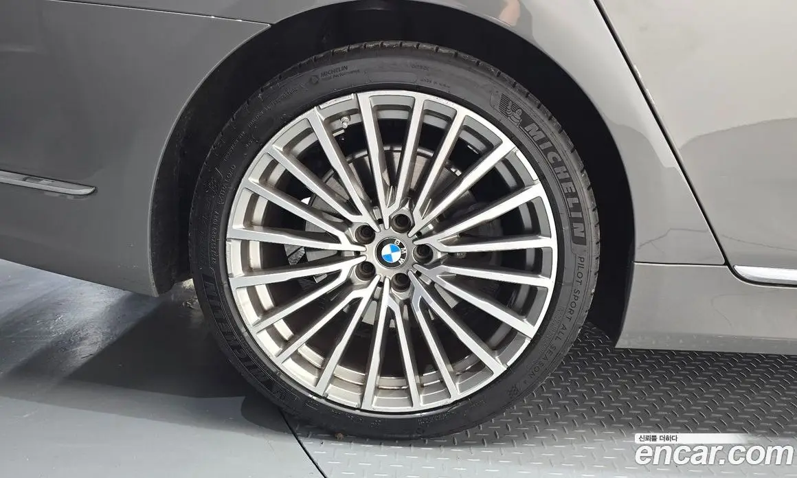 BMW 7 серия 2020 3.0 автомат (гидро), фото 4