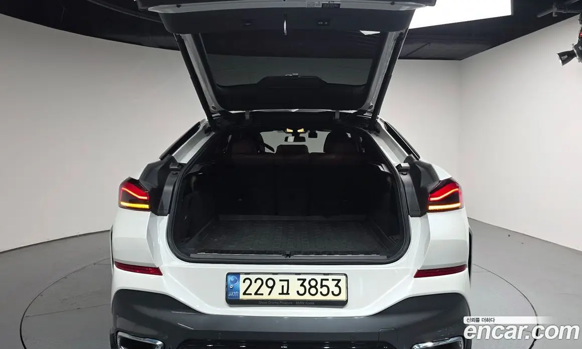 BMW X6 2022 3.0 автомат (гидро), фото 25