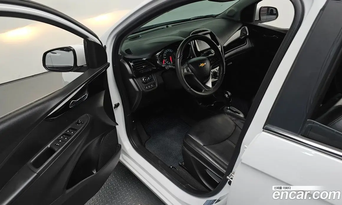 Chevrolet Spark 2016 1.0 автомат (гидро), фото 10