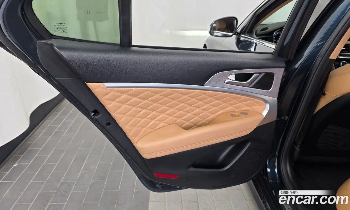 Genesis G70 2022 2.0 автомат (гидро), фото 15