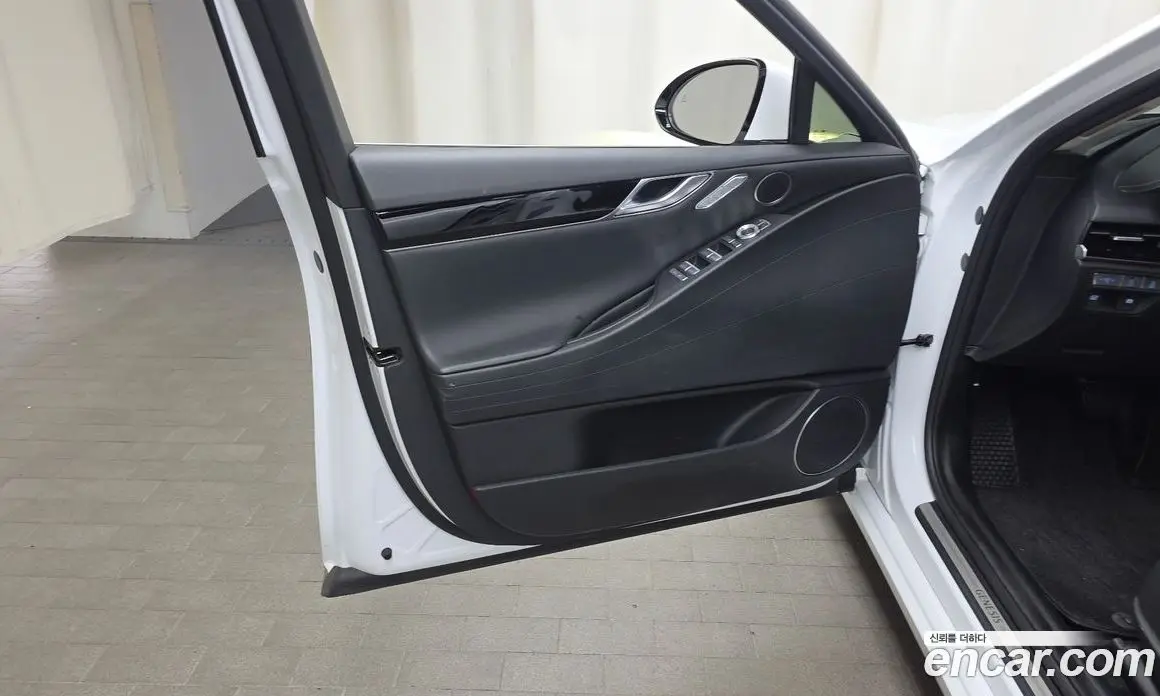 Genesis G80 2023 2.5 автомат (гидро), фото 14