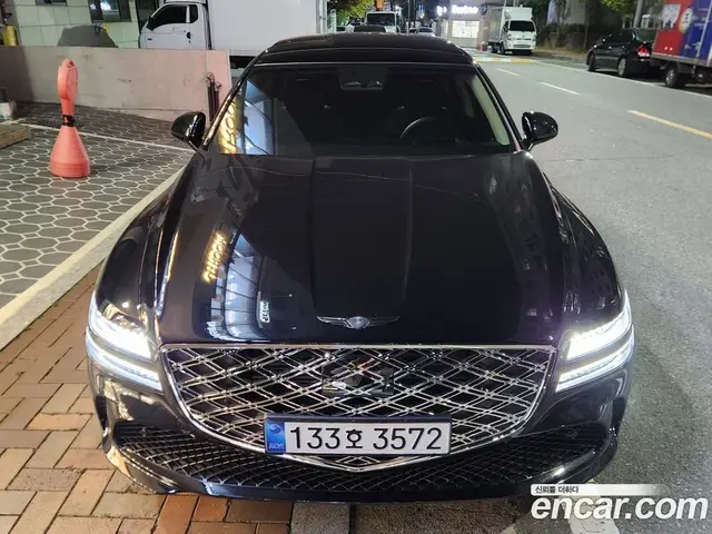 Genesis G80, 2025, 2 050 км
