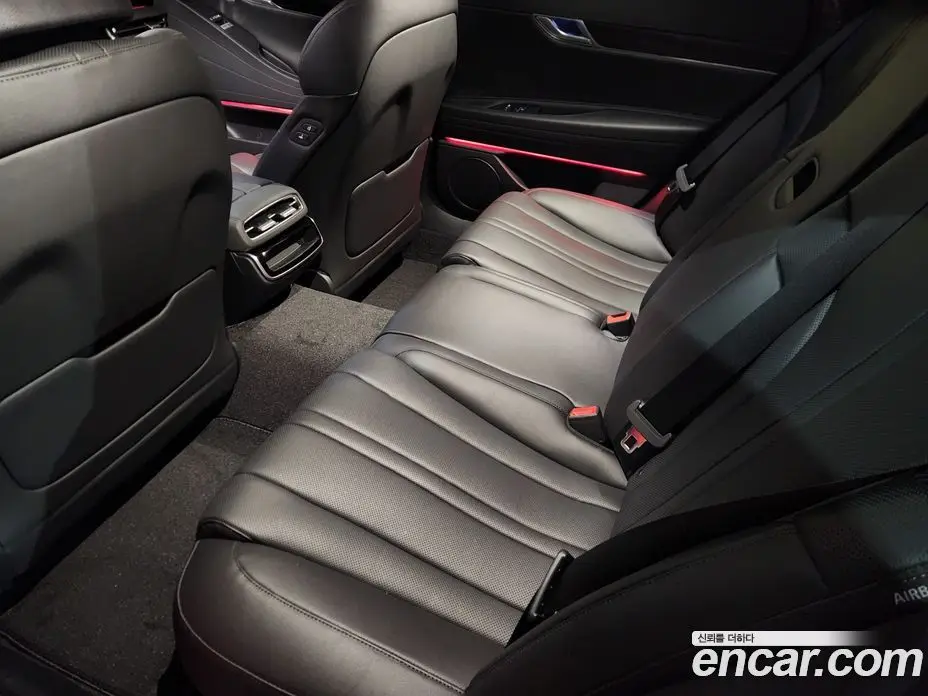 Genesis G80 2025 2.5 автомат (гидро), фото 9