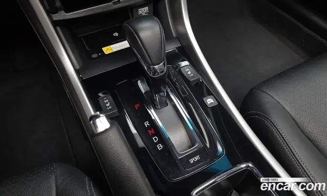 Honda Accord 2017 2.0 автомат (гидро), миниатюра 9