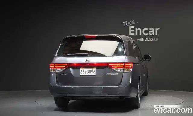 Honda Odyssey 2015 3.5 автомат (гидро), миниатюра 4