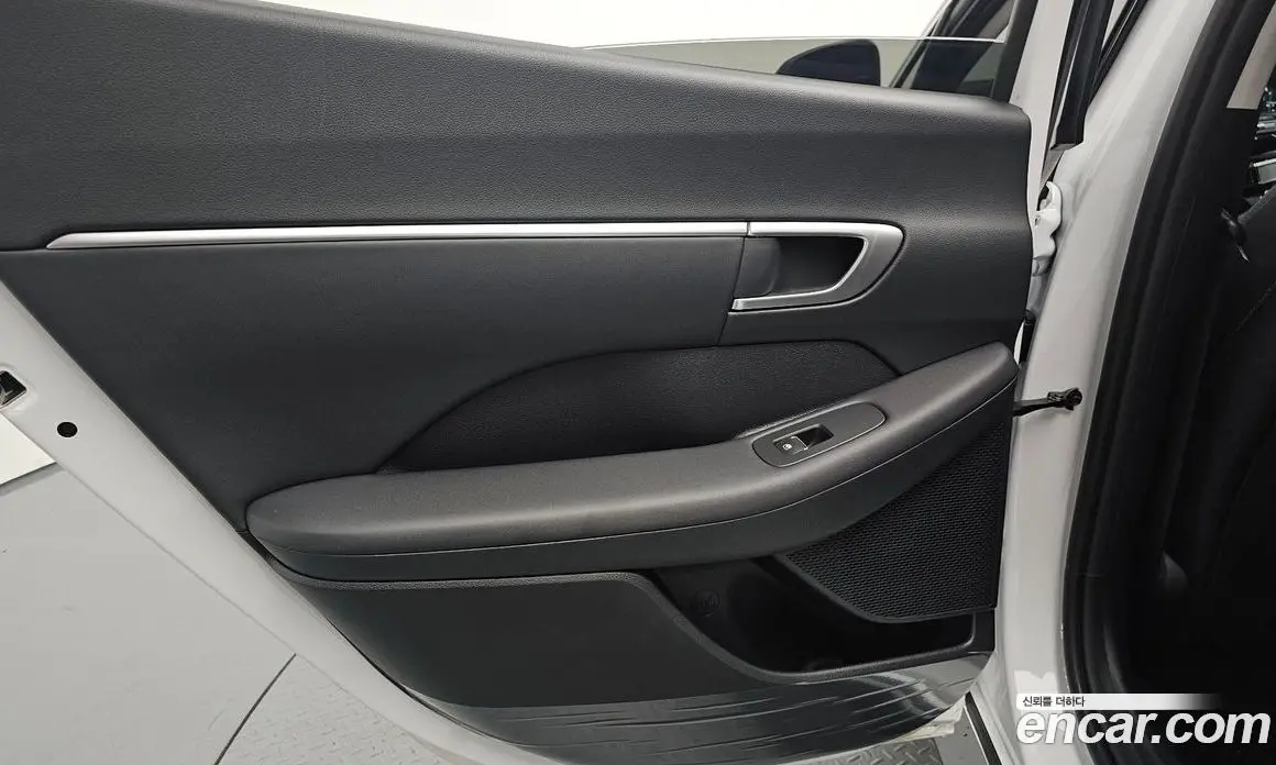 Hyundai Sonata 2025 2.0 автомат (гидро), фото 15